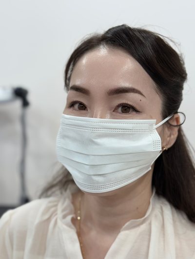 女性の眉 · シャドウ 施術写真