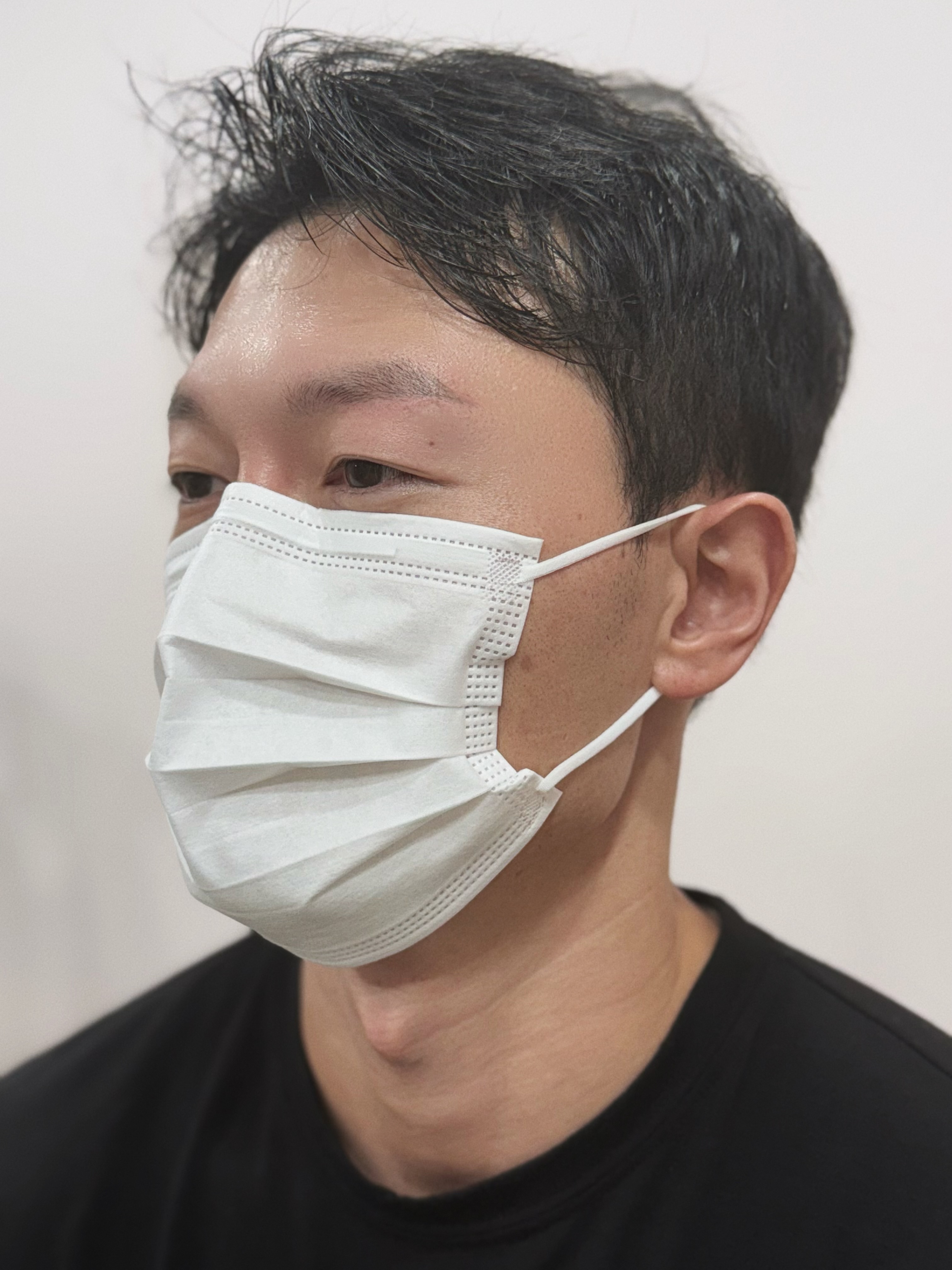 어보브나인 자연눈썹 before